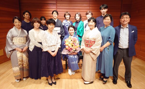 出演者、スタッフ一同。